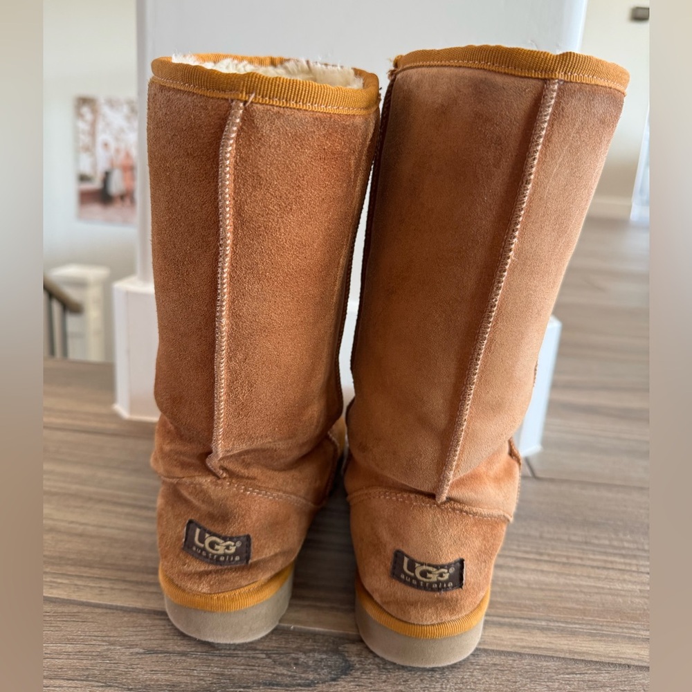 UGG Chestnut Suede Tall Boots. Women’s size 7. GUC - Picture 7 of 16